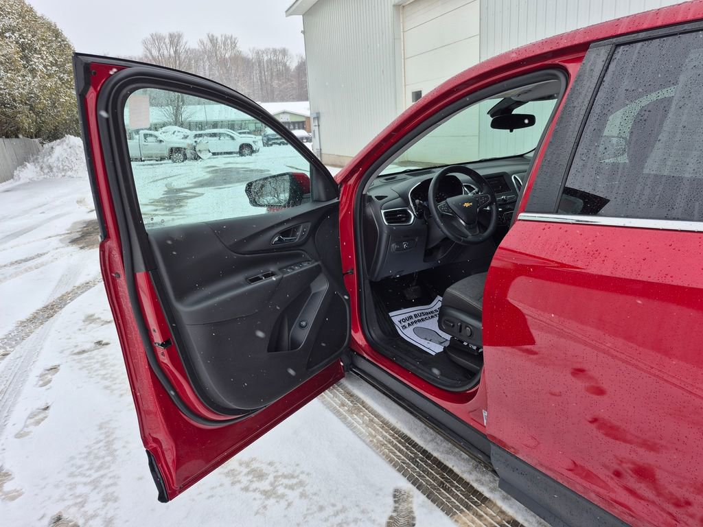 Used 2024 Chevrolet Equinox LT image 9