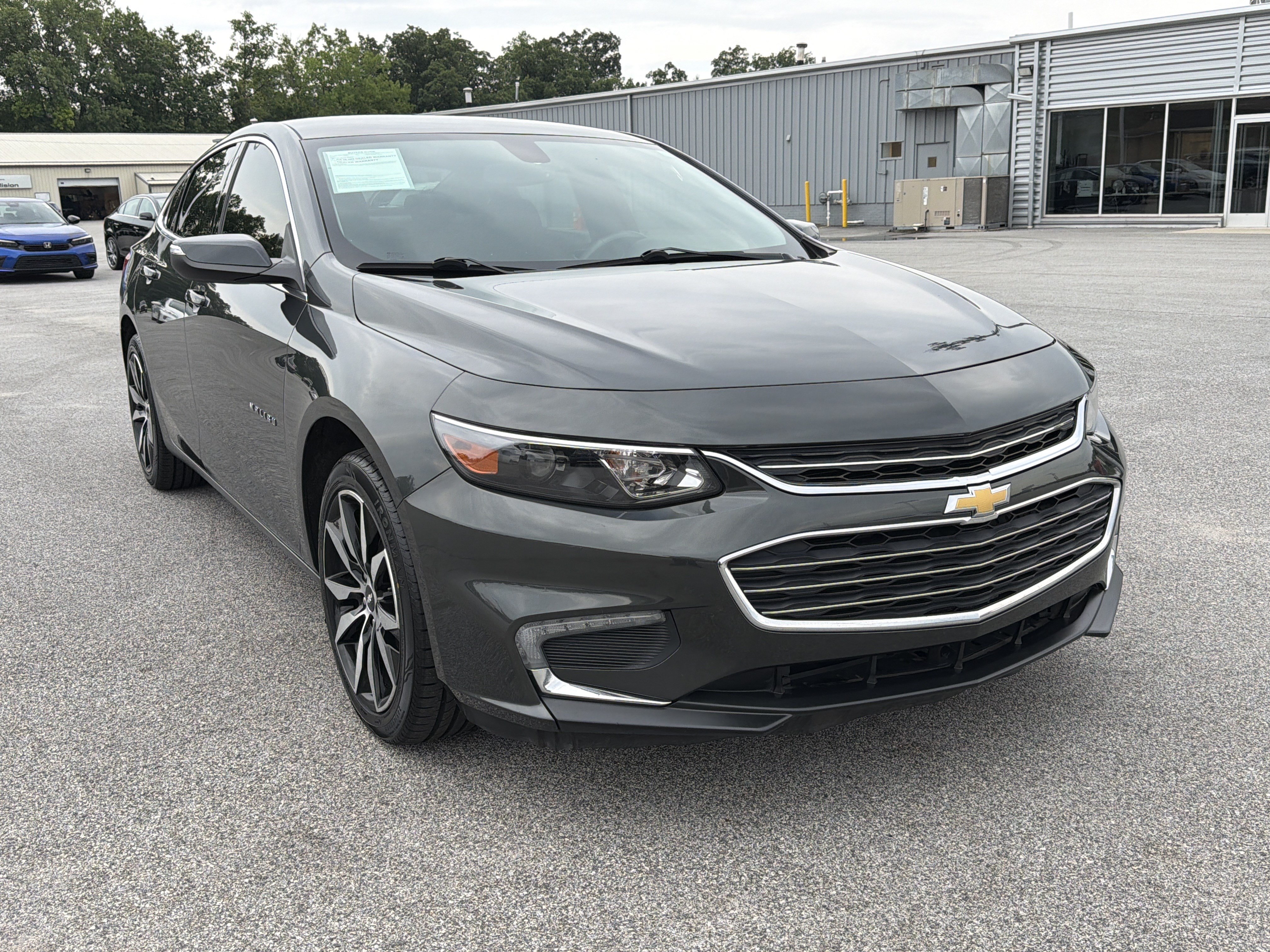 Used 2017 Chevrolet Malibu LT
