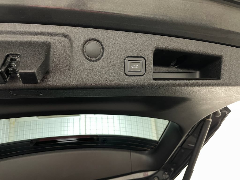 Certified 2019 Chevrolet Equinox LT FWD image 44