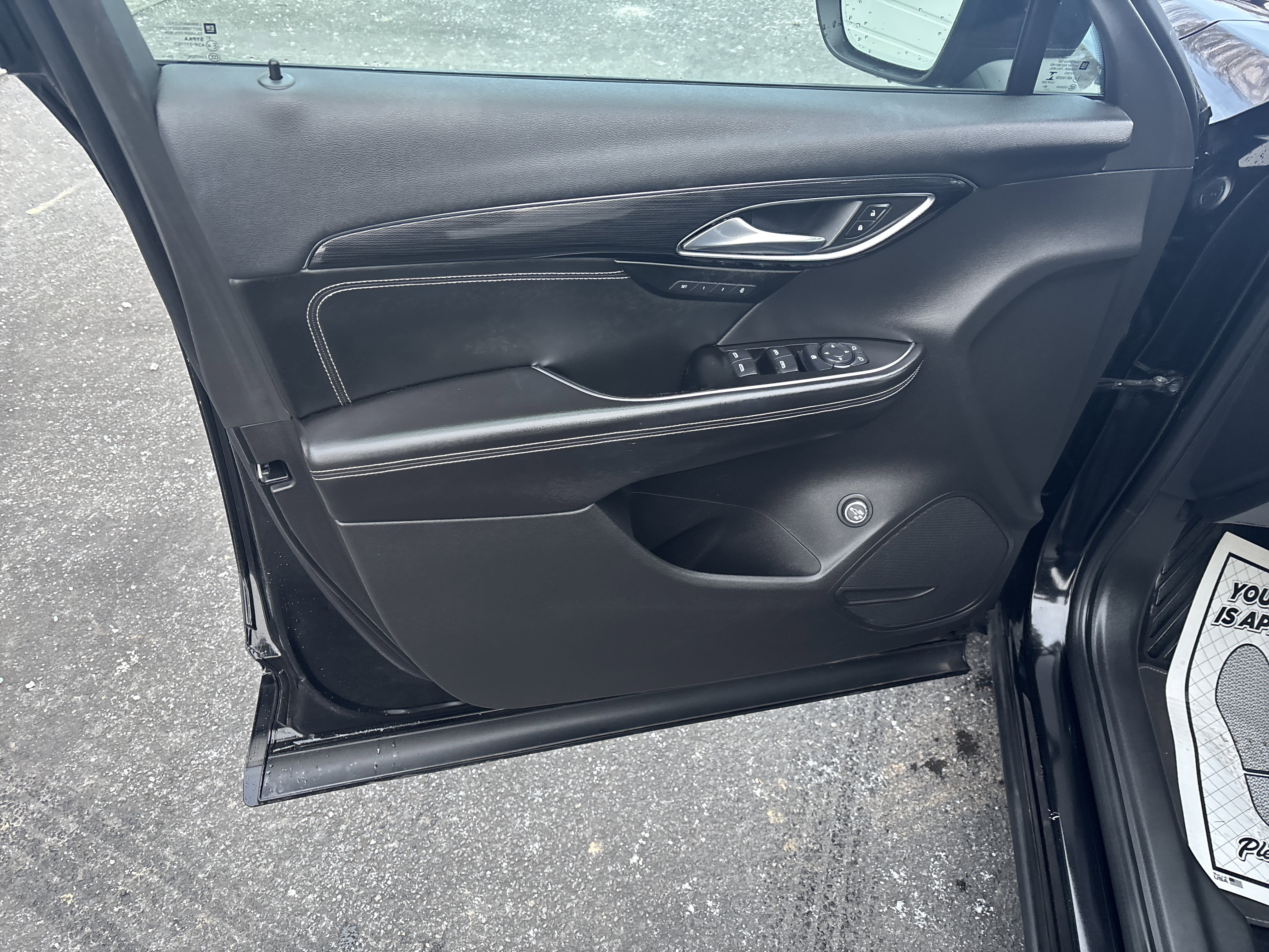 Used 2021 Buick Envision Essence w/ Sport Touring Package image 16