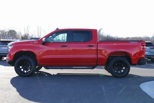 Used 2024 Chevrolet Silverado 1500 Custom Trail Boss AWD/4WD image 4