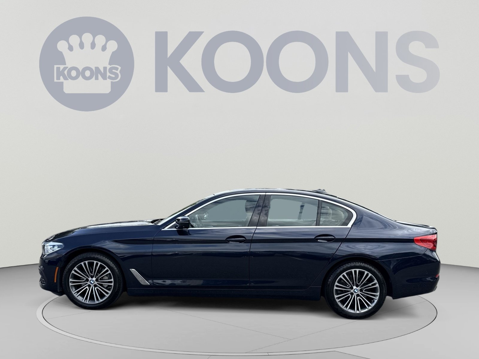 Used 2019 BMW 540i xDrive AWD/4WD image 2