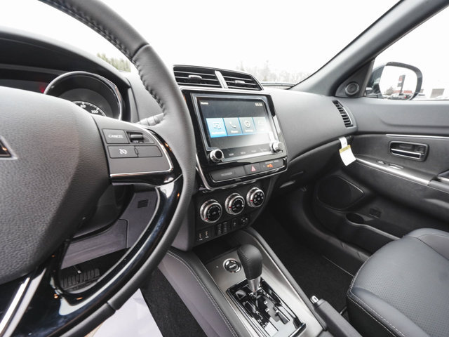 New 2026 Mitsubishi Outlander Sport SEL AWD/4WD image 17
