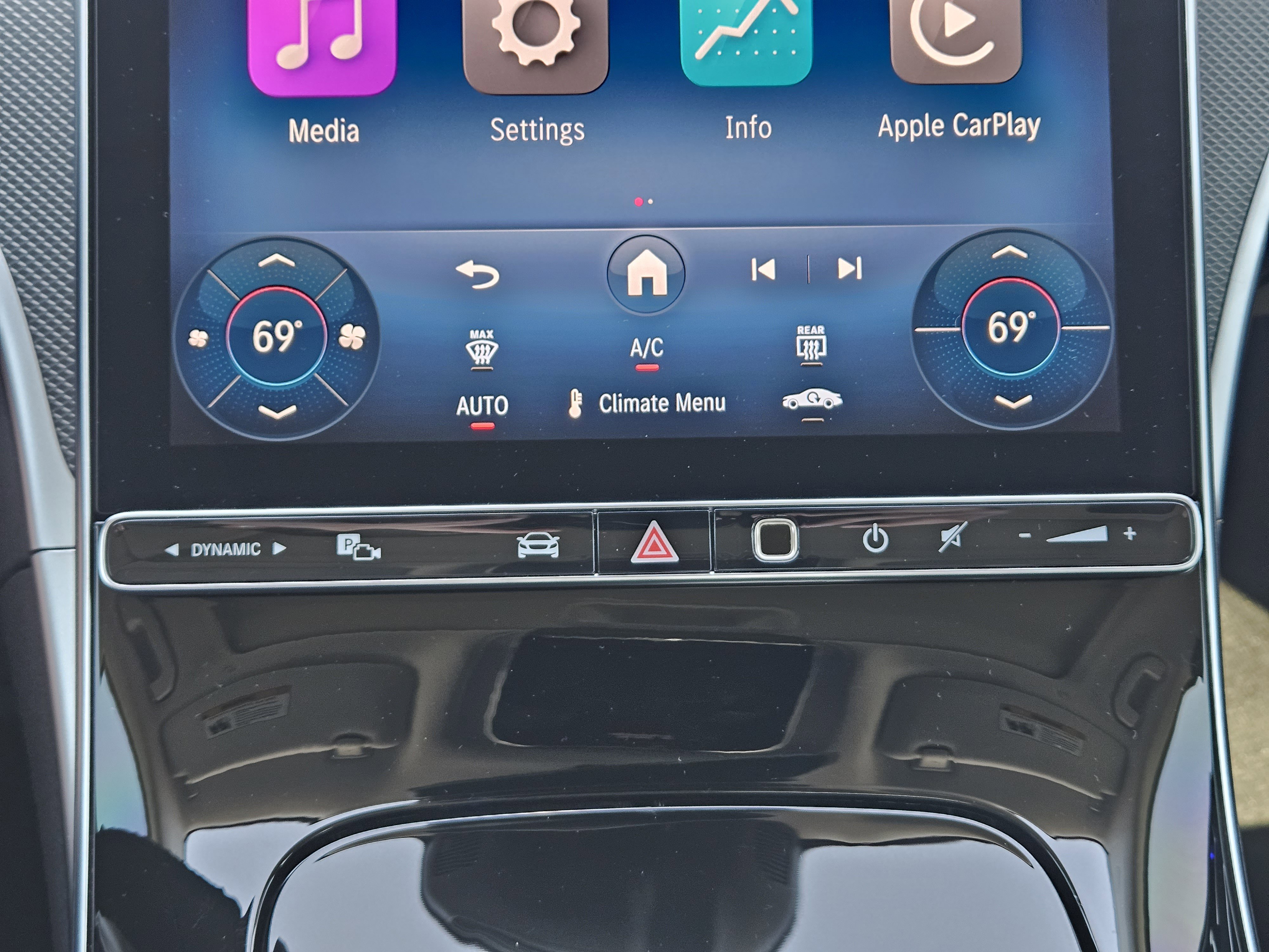 Certified 2025 Mercedes-Benz C 300 Sedan image 20