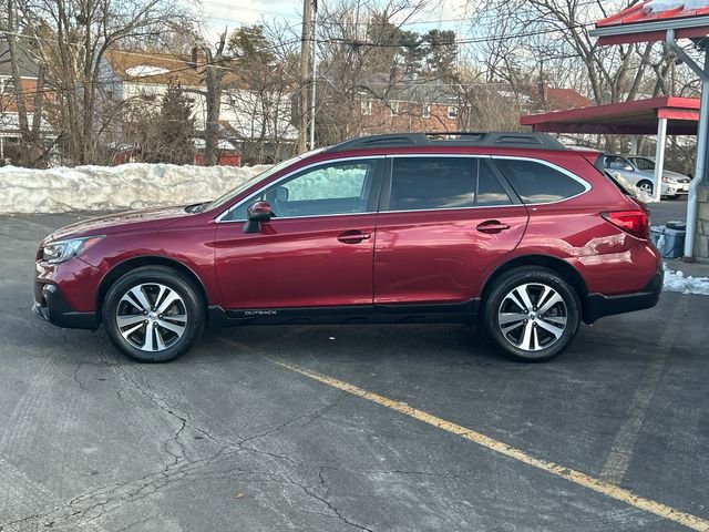 Used 2018 Subaru Outback 3.6R Limited image 2