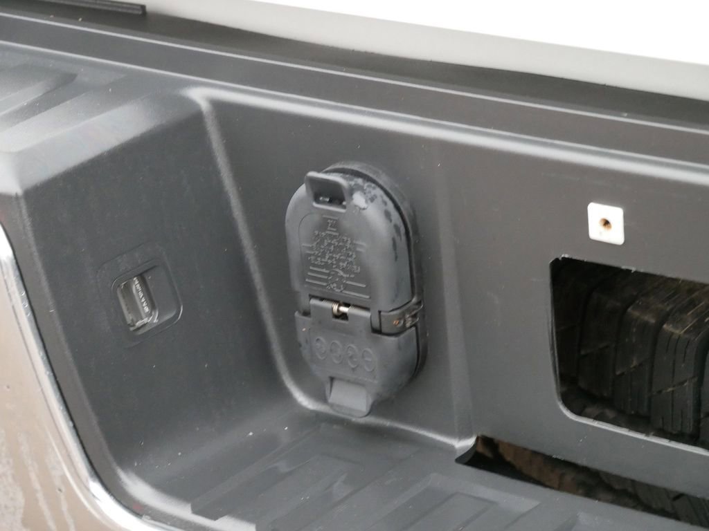 Used 2016 GMC Sierra 1500 SLE image 14