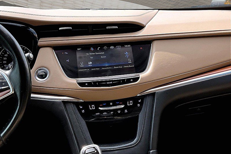 Used 2019 Cadillac XT5 Platinum AWD/4WD image 5