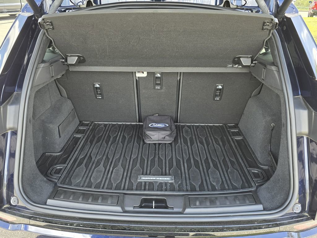 Used 2023 Land Rover Range Rover Evoque S image 12