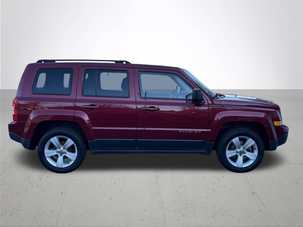 Used 2016 Jeep Patriot Latitude image 5