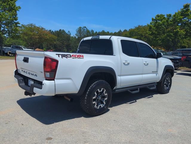 Used 2019 Toyota Tacoma TRD Off-Road w/ Technology Package AWD/4WD image 4
