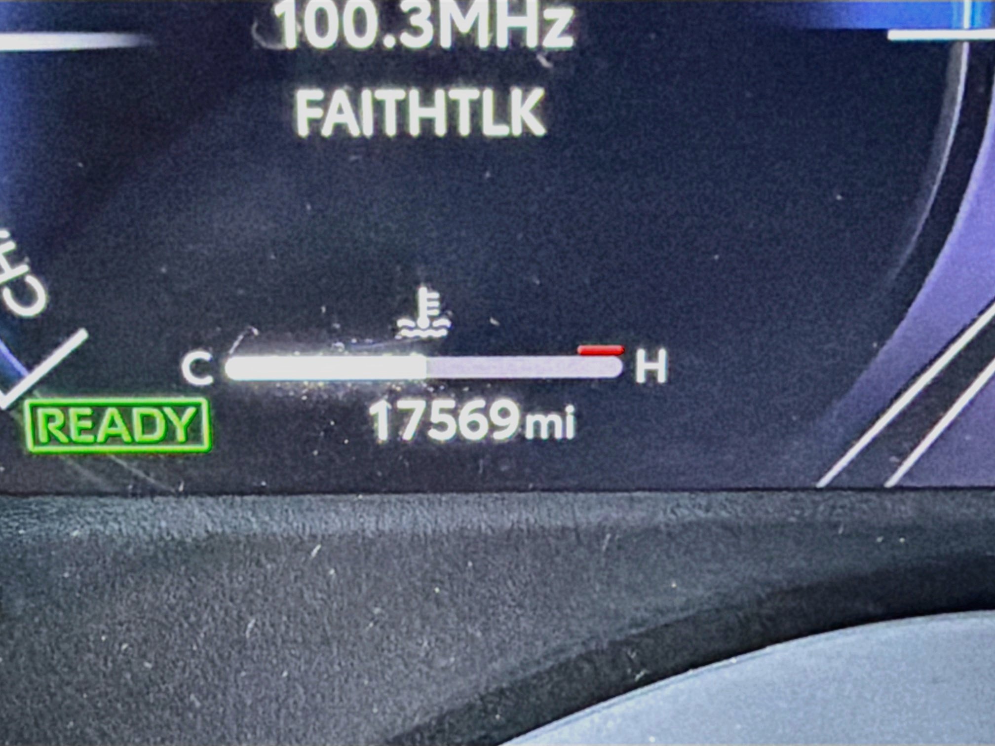 Used 2025 Toyota Sienna Platinum AWD/4WD image 40
