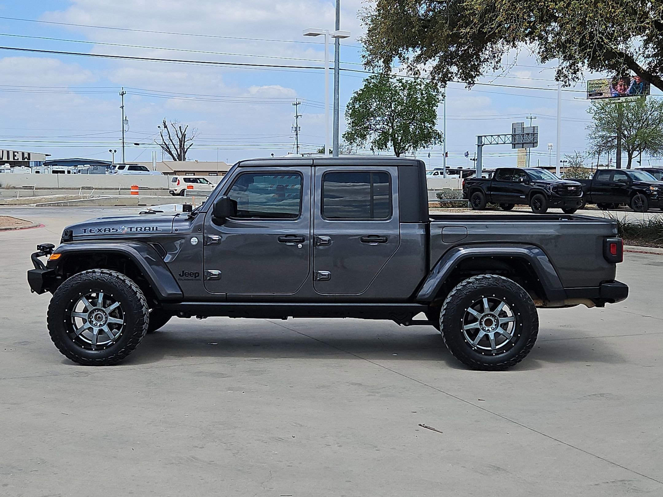 Used 2021 Jeep Gladiator Sport image 6