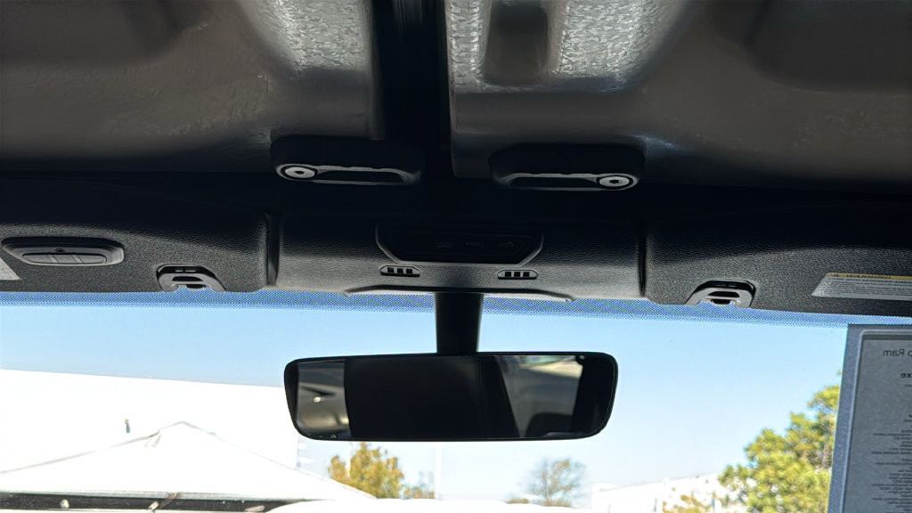 Used 2023 Jeep Wrangler Unlimited Sahara AWD/4WD image 22