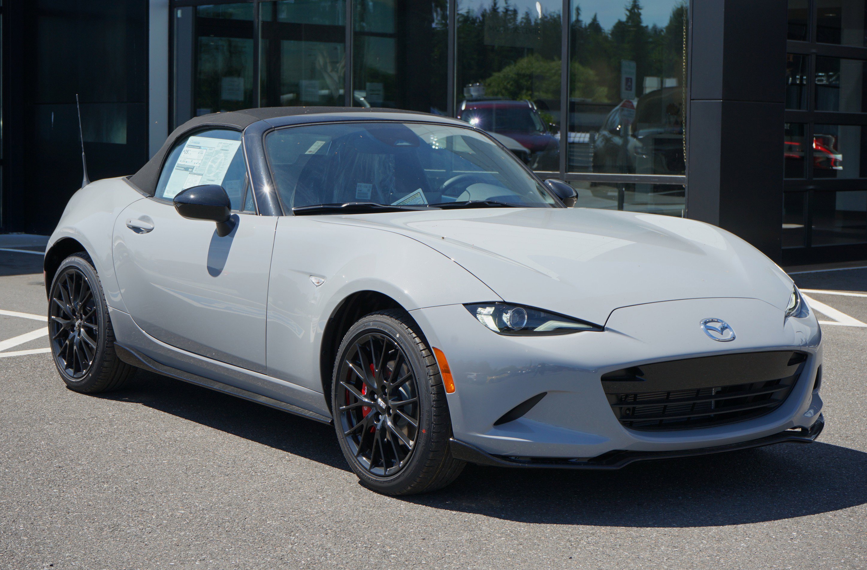 New 2025 MAZDA MX-5 Miata Club w/ Brembo/BBS Recaro Package image 1