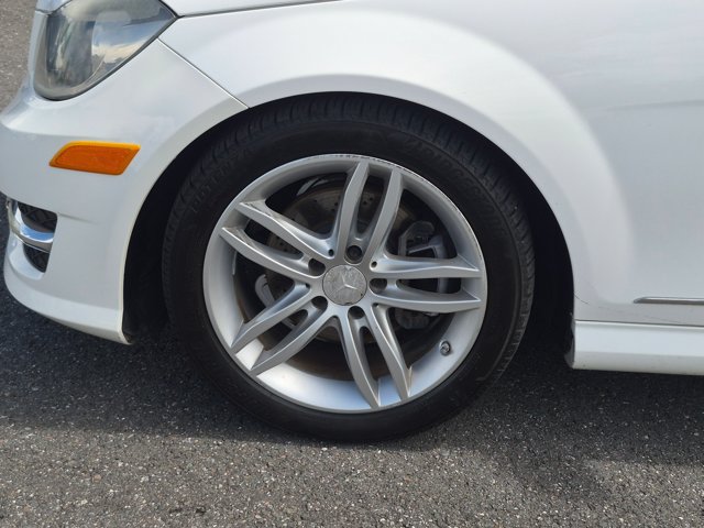 Used 2014 Mercedes-Benz C 250 Sedan image 22