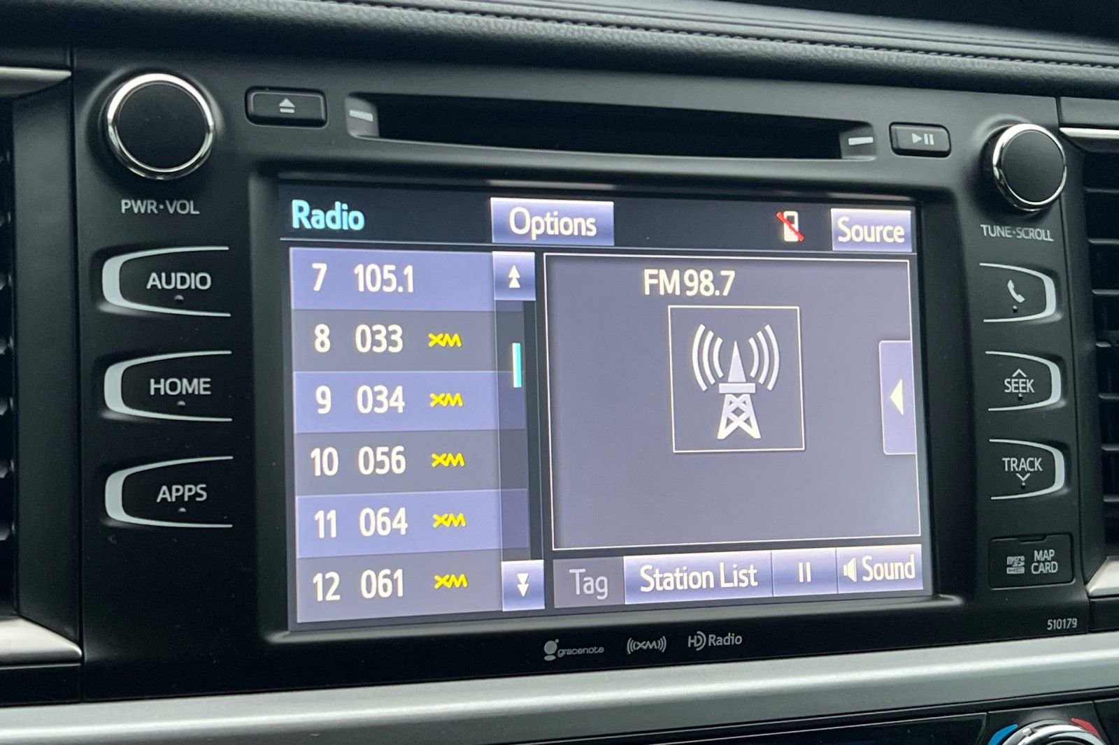 Used 2018 Toyota Highlander XLE FWD image 20