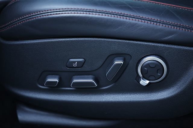 Used 2022 Genesis GV70 3.5T Sport w/ Sport Prestige Package image 22