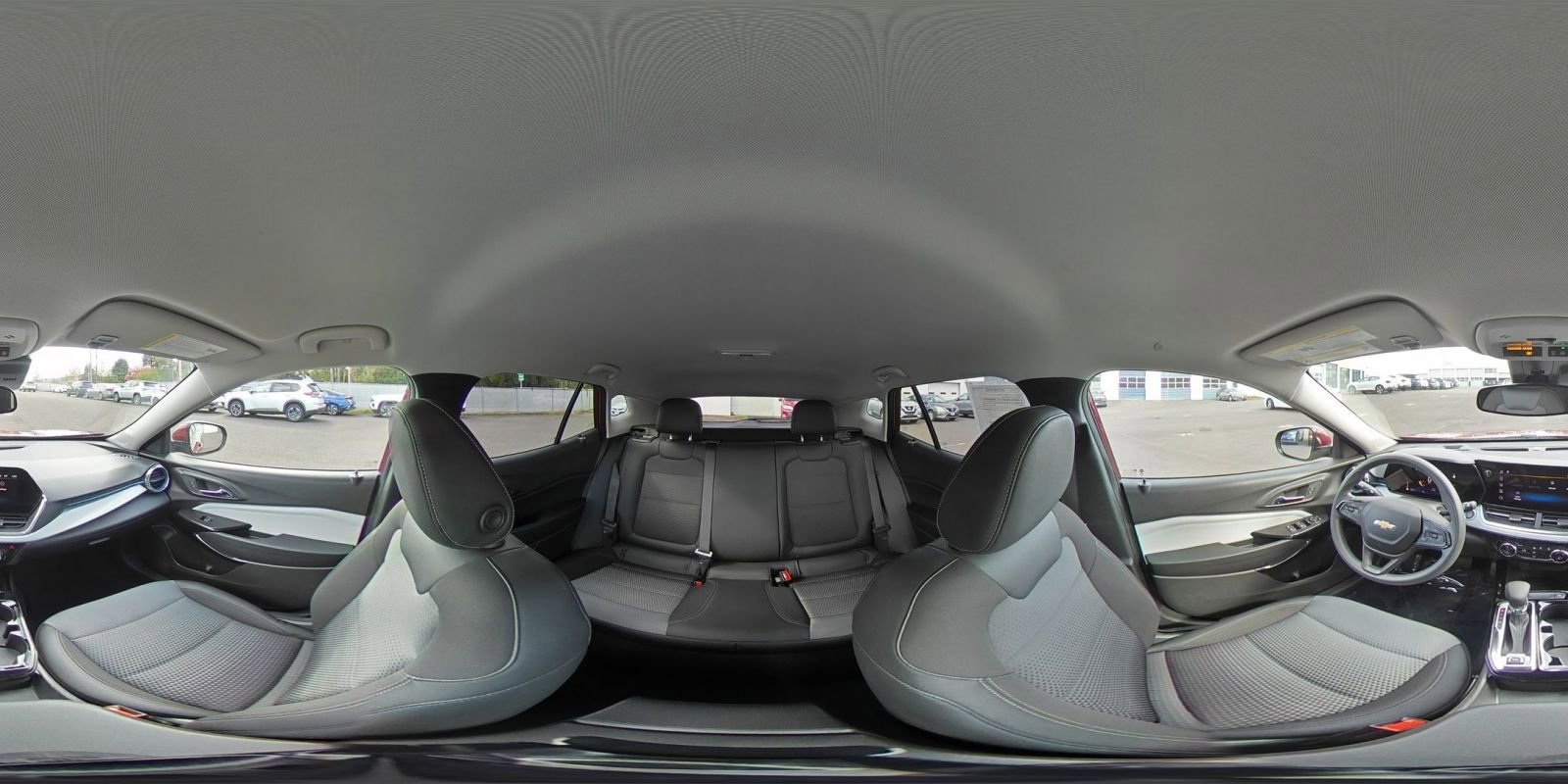 Used 2025 Chevrolet Trax LT FWD image 41