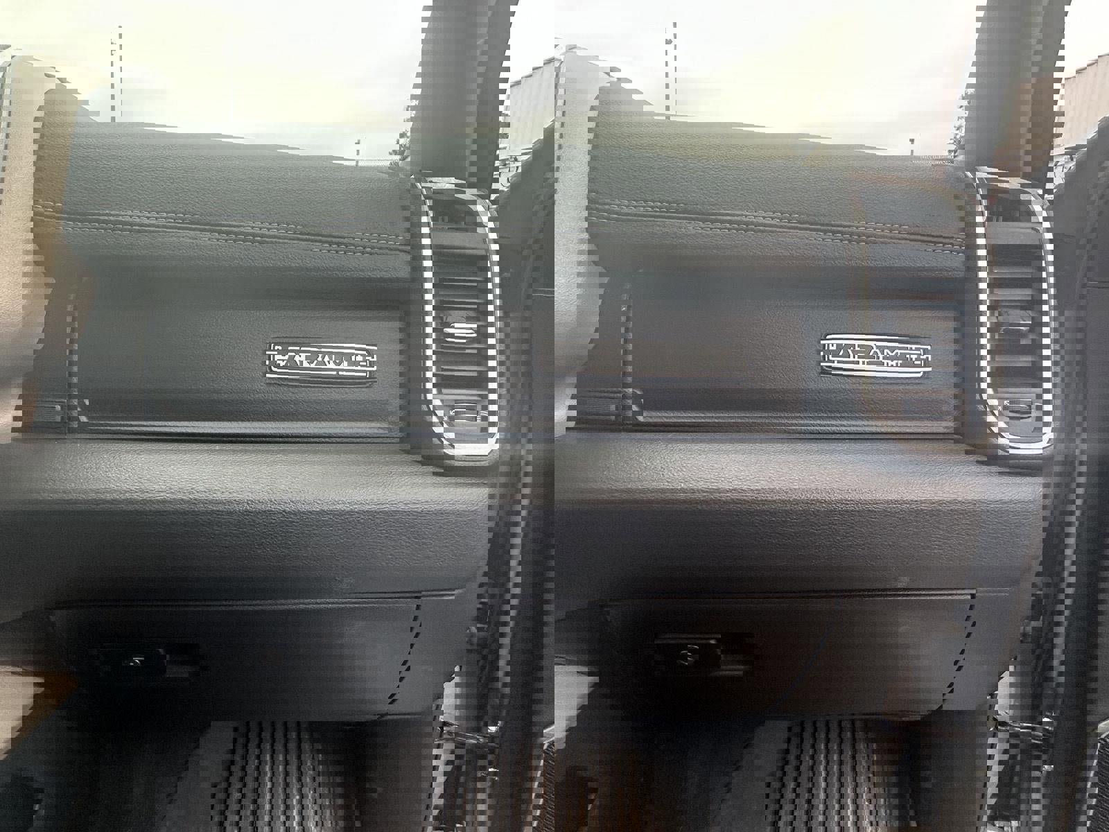 Used 2020 RAM 1500 Laramie image 44