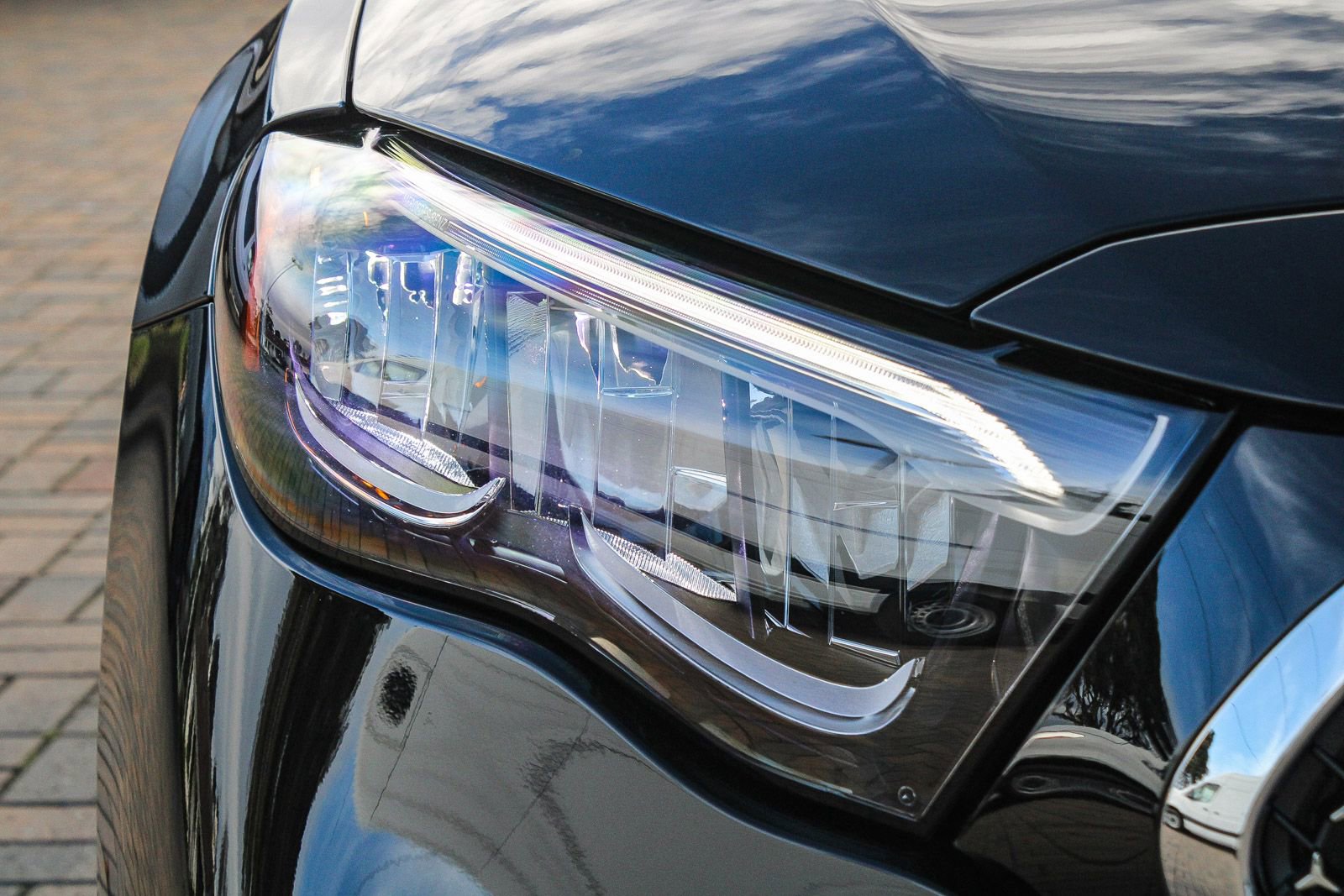 New 2026 Mercedes-Benz E 350 4MATIC Sedan image 4