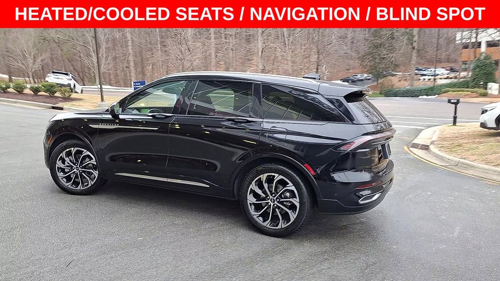 Used 2024 Lincoln Nautilus Reserve w/ Equipment Group 202A image 6