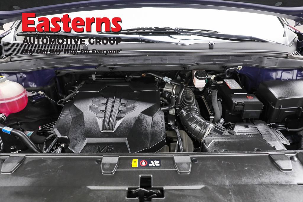 Used 2024 Kia Carnival LX image 7