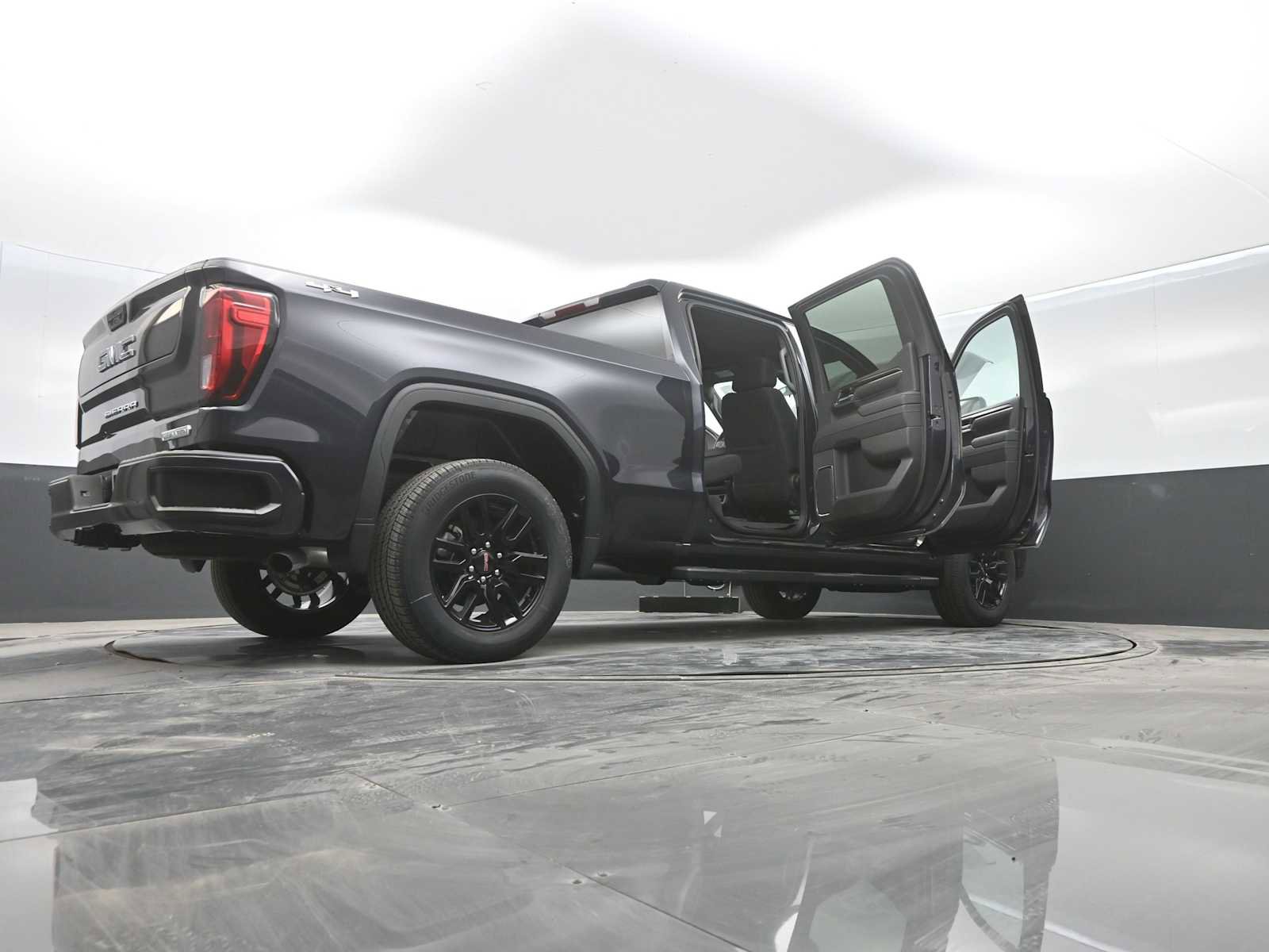 New 2025 GMC Sierra 1500 Elevation w/ LPO, Elevation Black Package image 33