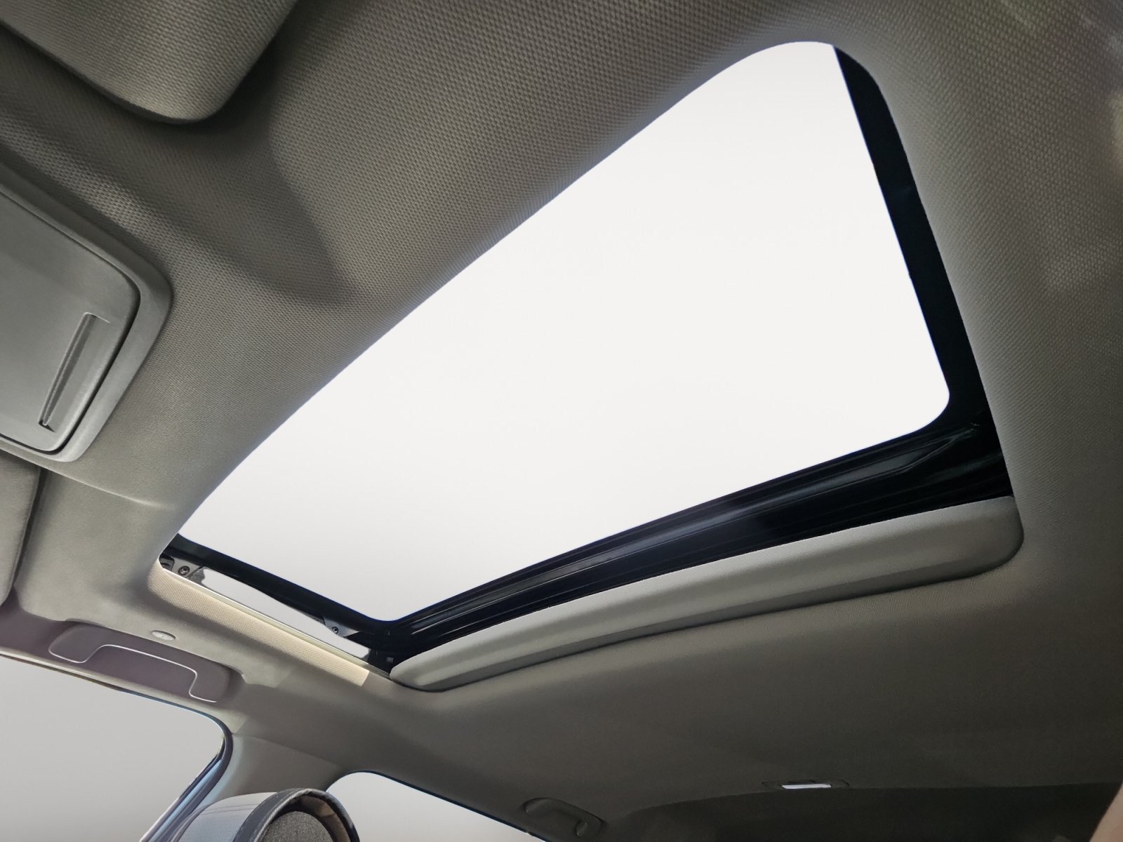 Used 2023 Honda CR-V EX image 16