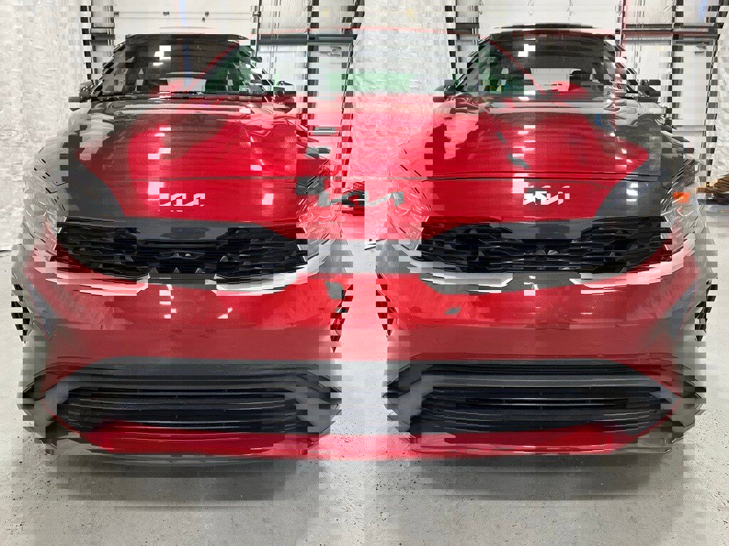 Used 2024 Kia Forte LXS image 2