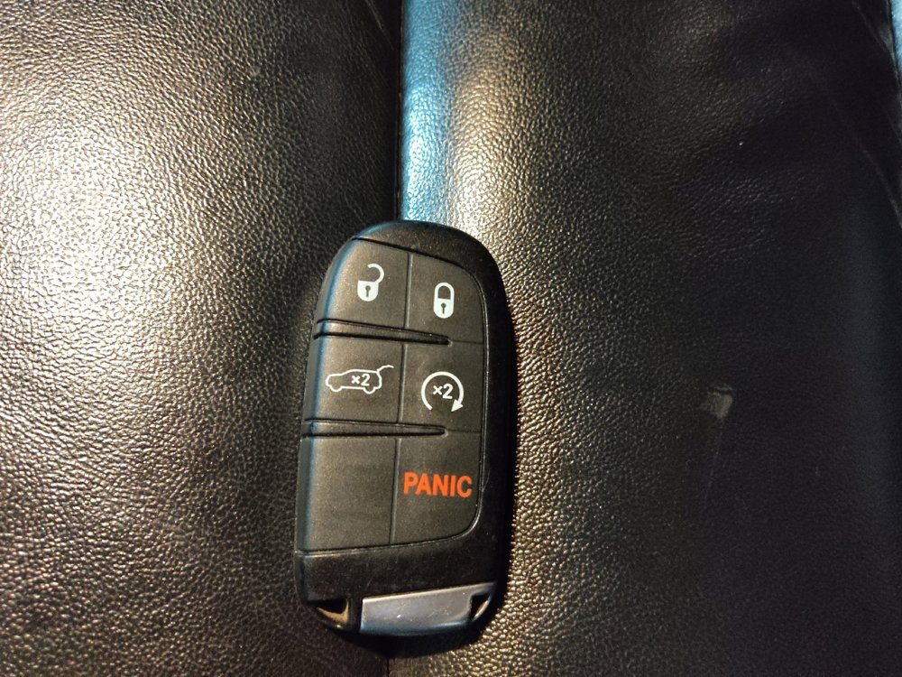 Used 2018 Jeep Grand Cherokee Limited image 32