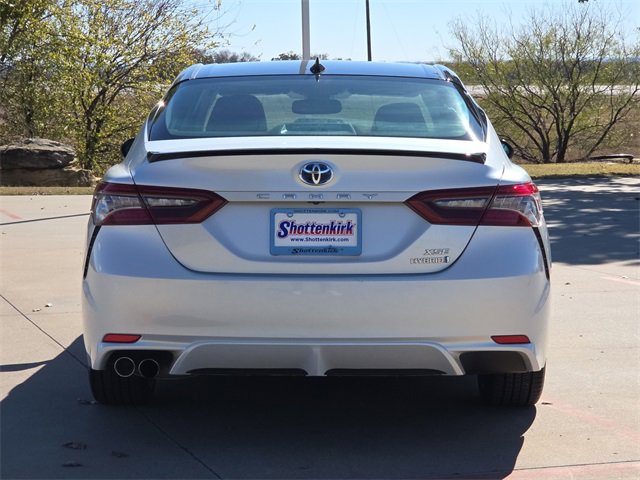 Used 2021 Toyota Camry XSE image 7