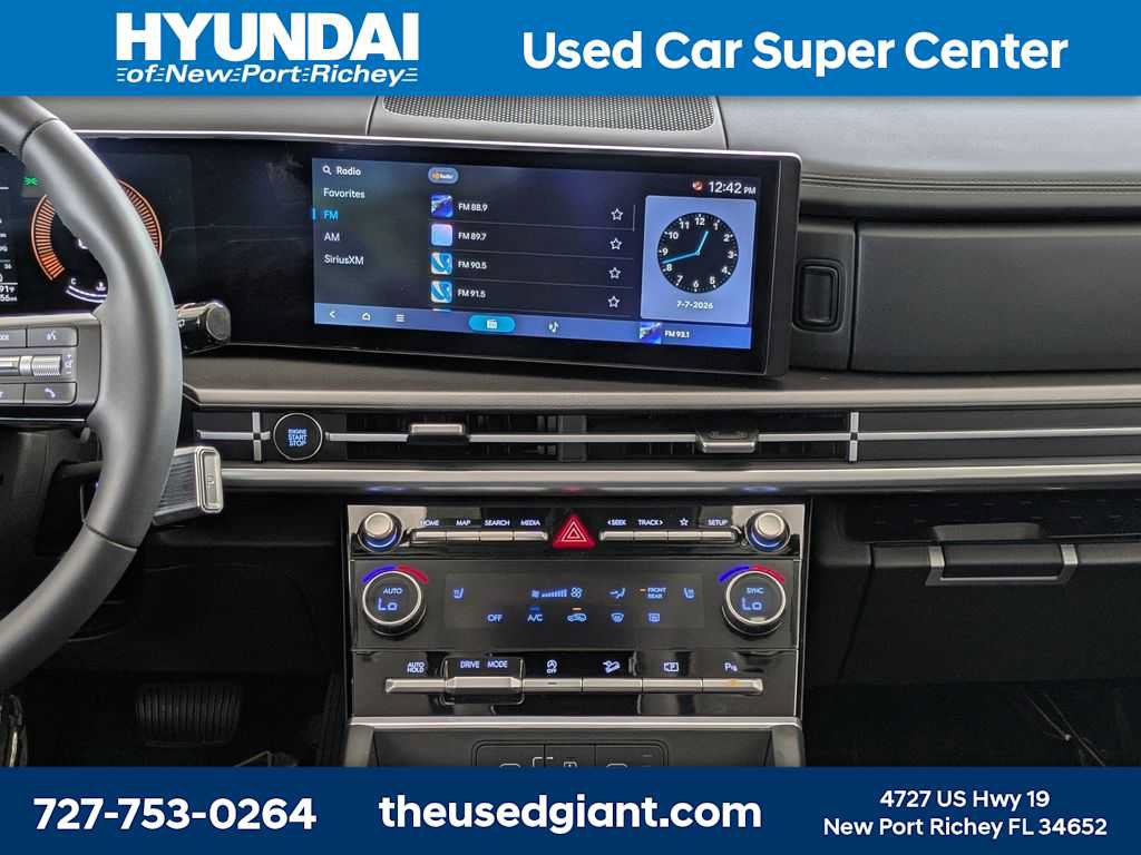 Used 2026 Hyundai Santa Fe SEL FWD image 25