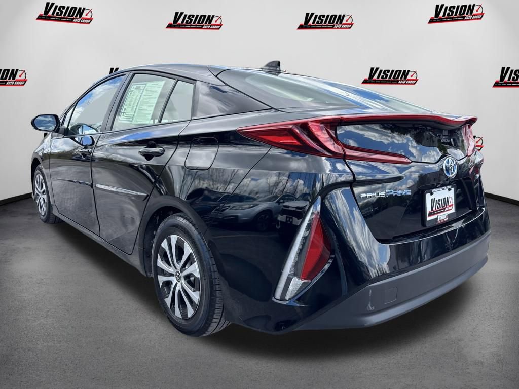 Used 2022 Toyota Prius Prime XLE FWD image 7