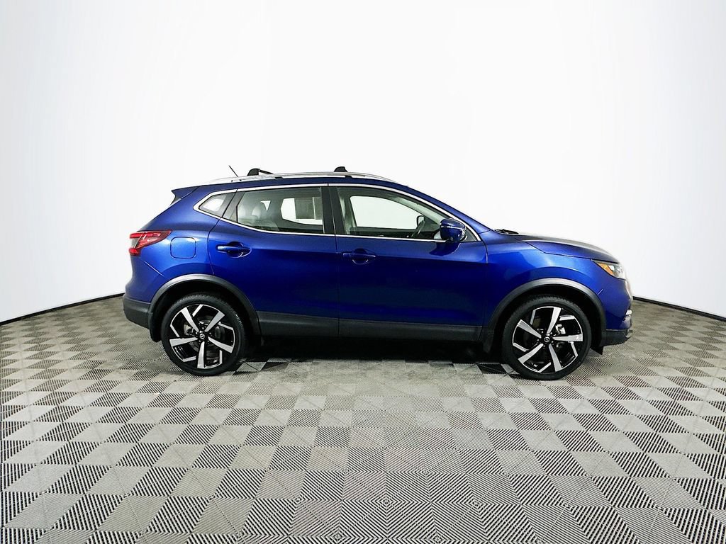 Certified 2021 Nissan Rogue Sport SL FWD image 12