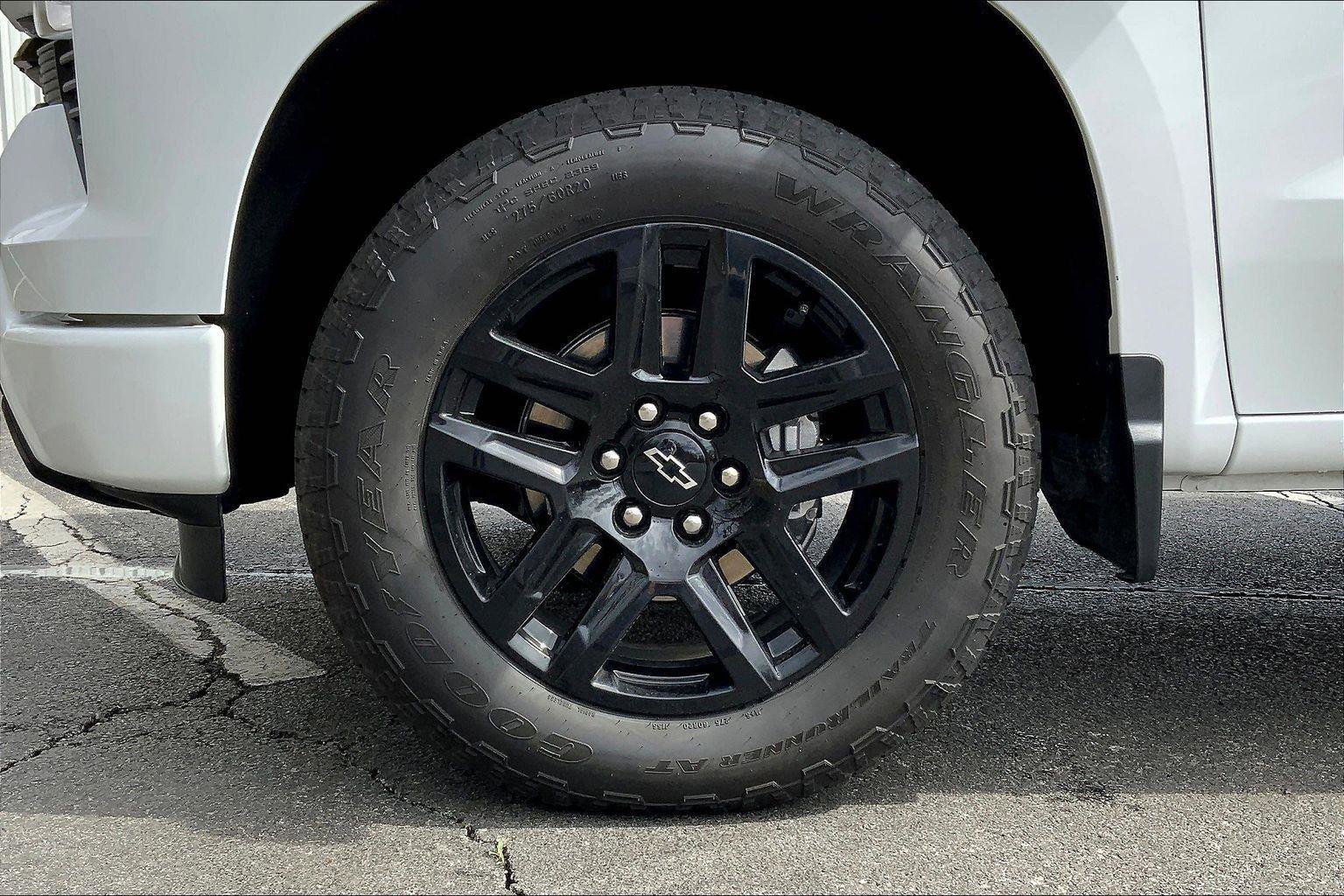 Used 2024 Chevrolet Silverado 1500 RST image 9