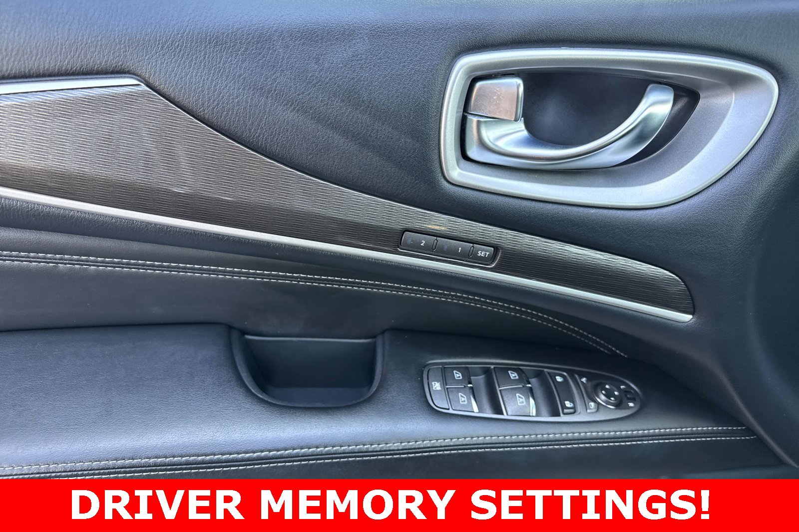 Used 2020 INFINITI QX60 Luxe w/ Essential Package image 29