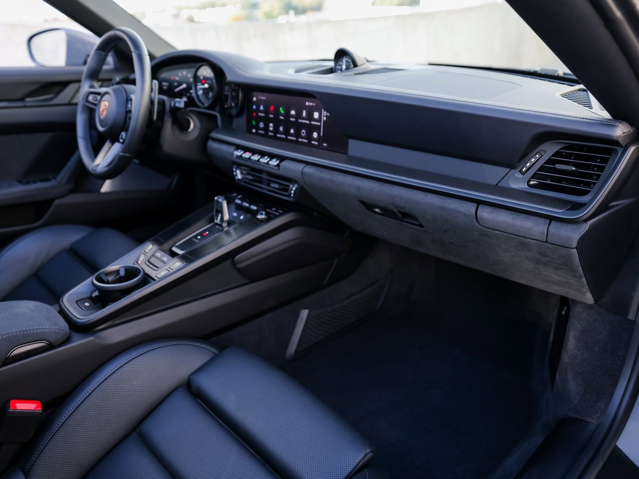 Certified 2024 Porsche 911 Targa 4 GTS image 27