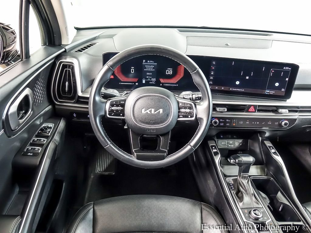 Used 2024 Kia Sorento S image 13