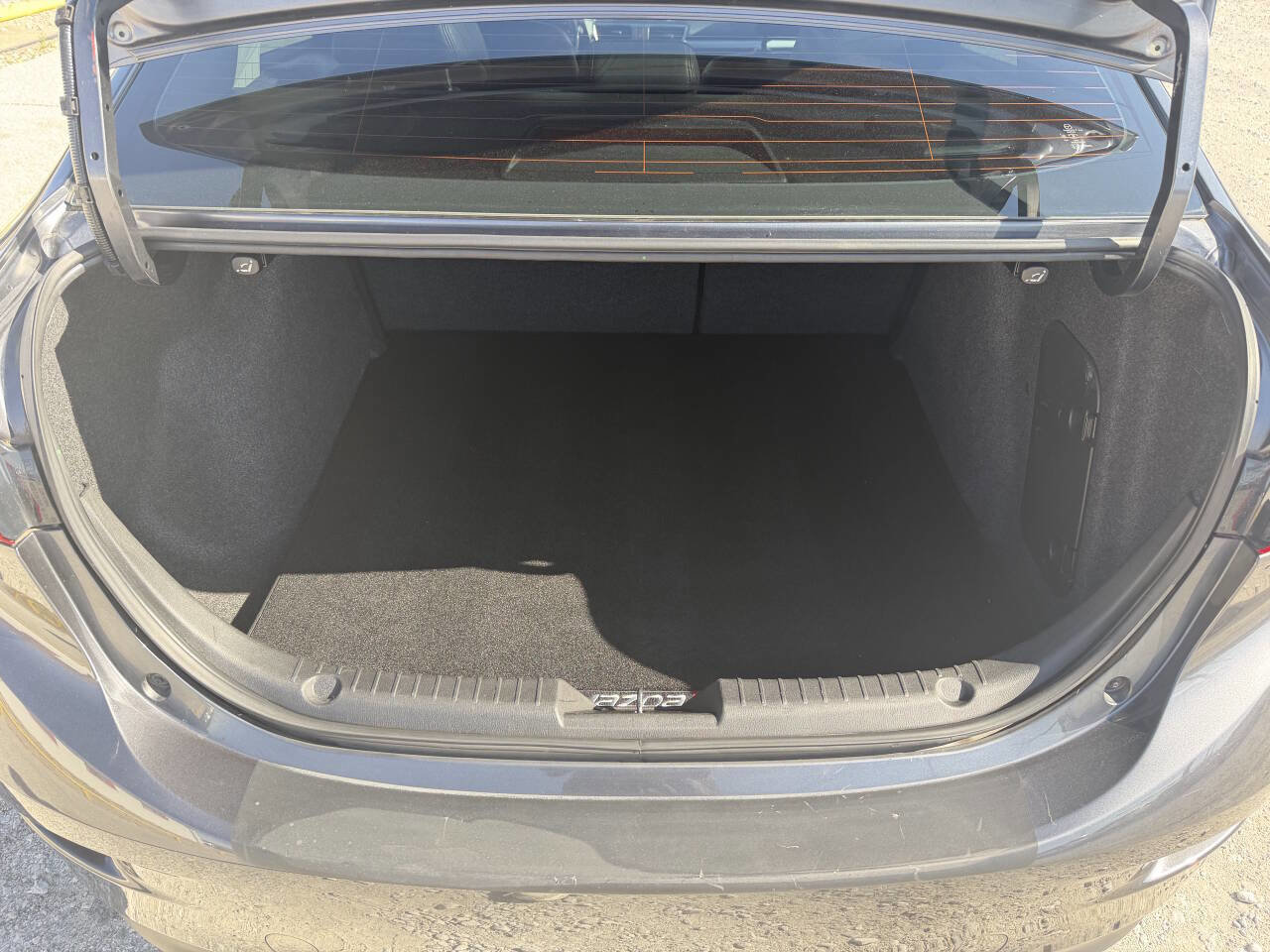 Used 2014 MAZDA MAZDA3 s Touring FWD image 16