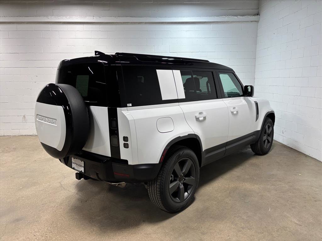 Used 2026 Land Rover Defender 110 S image 6