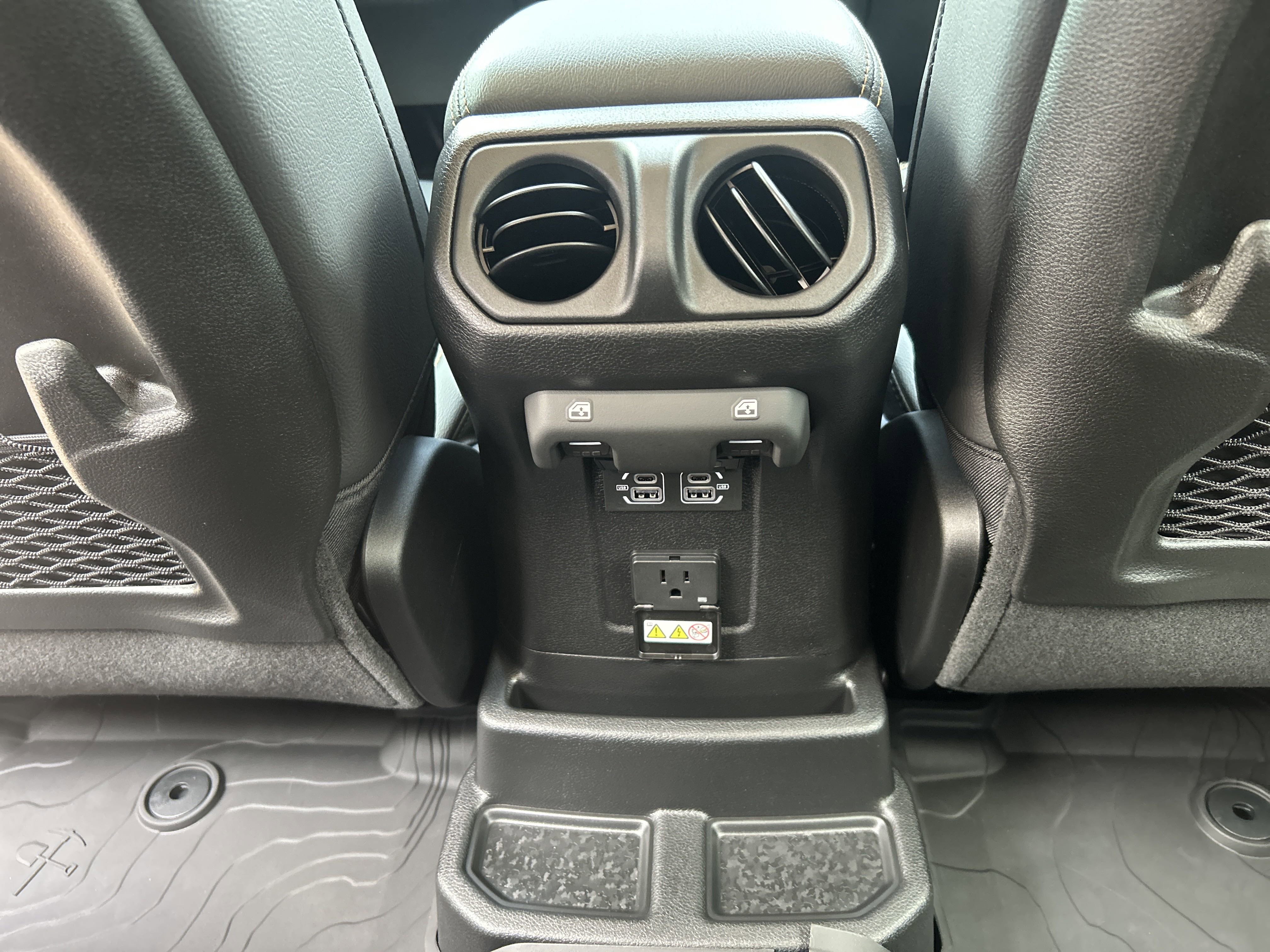 New 2025 Jeep Wrangler Sahara image 31