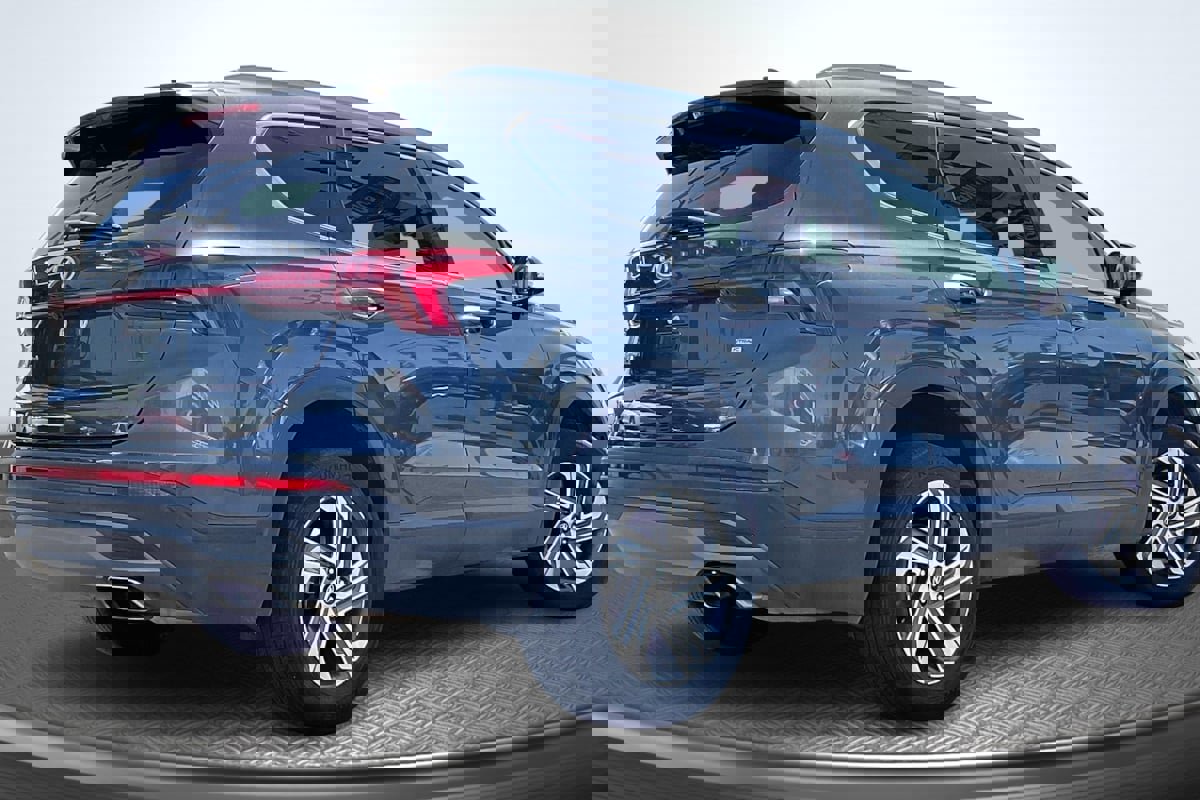 Used 2023 Hyundai Santa Fe SEL image 13