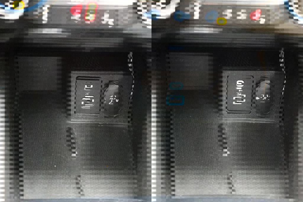 Used 2022 Ford Escape Titanium w/ Titanium Elite Package image 27