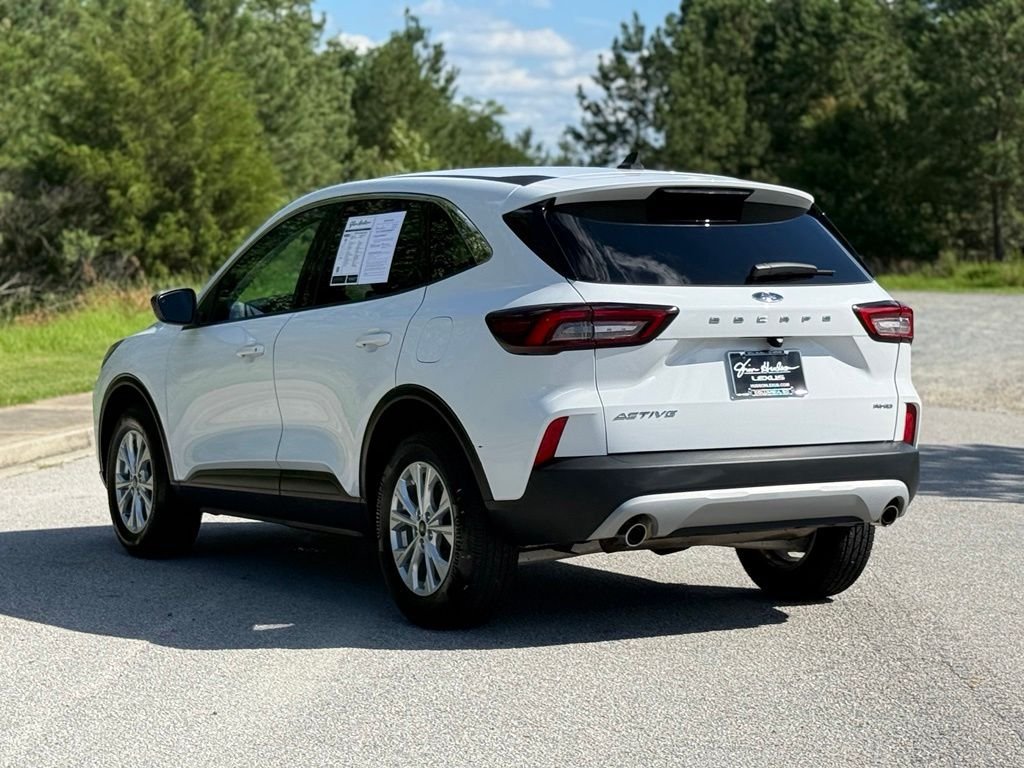 Used 2023 Ford Escape Active AWD/4WD image 10