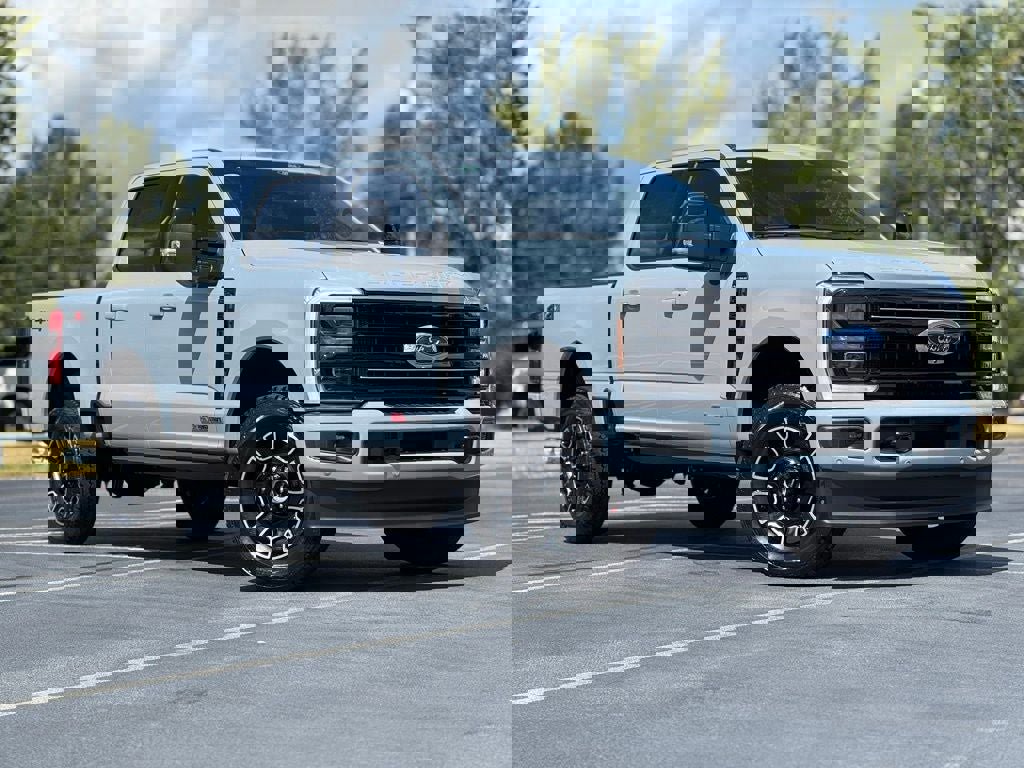 New 2026 Ford F350 Platinum image 3
