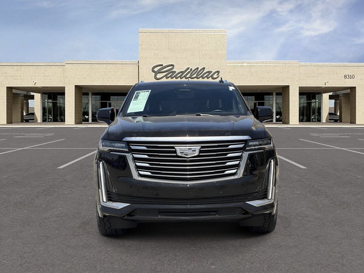 Used 2021 Cadillac Escalade ESV Premium Luxury Platinum AWD/4WD image 2