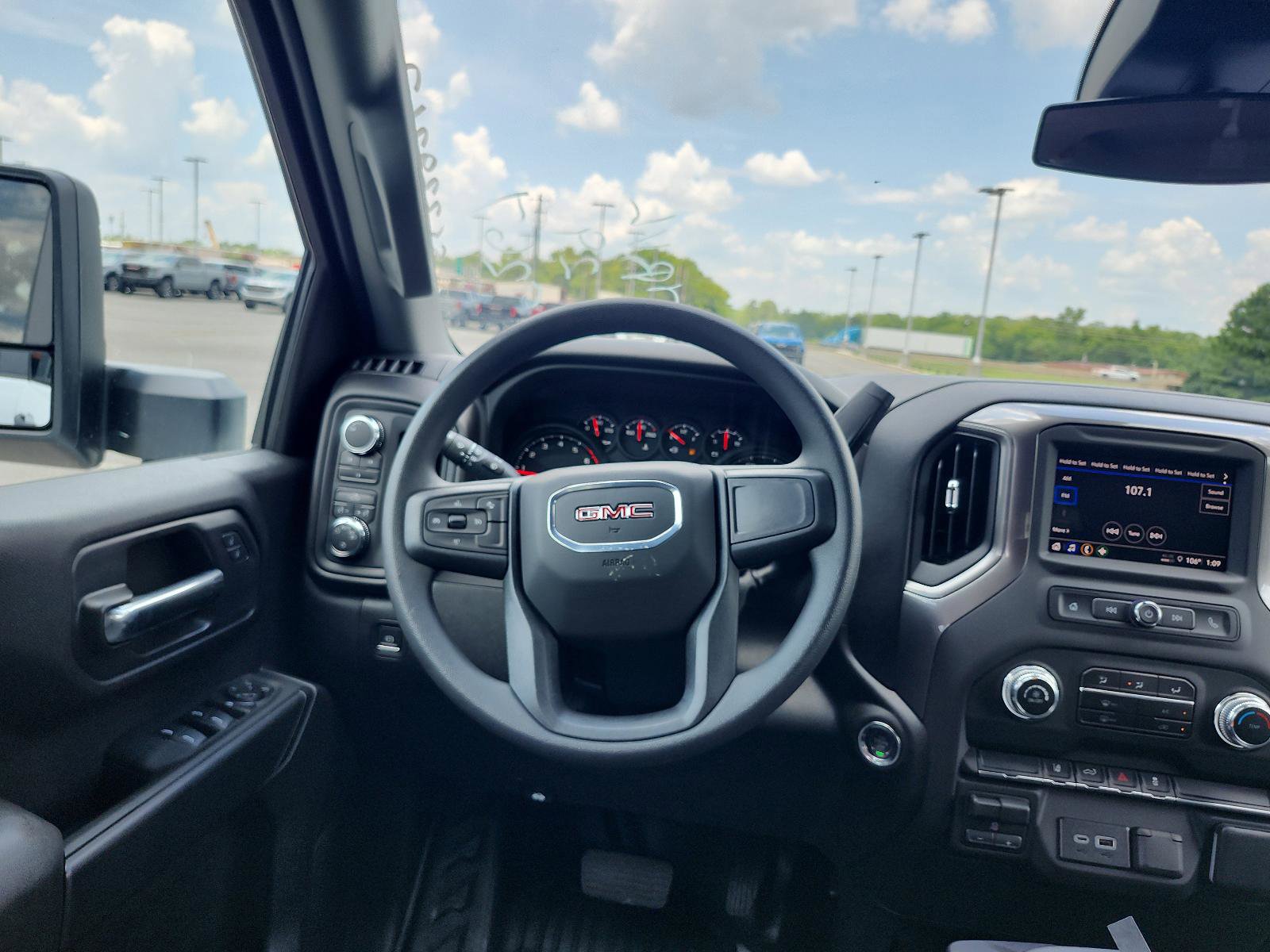 New 2025 GMC Sierra 2500 Pro image 10