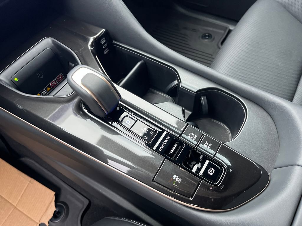 Certified 2026 Toyota Crown XLE image 27