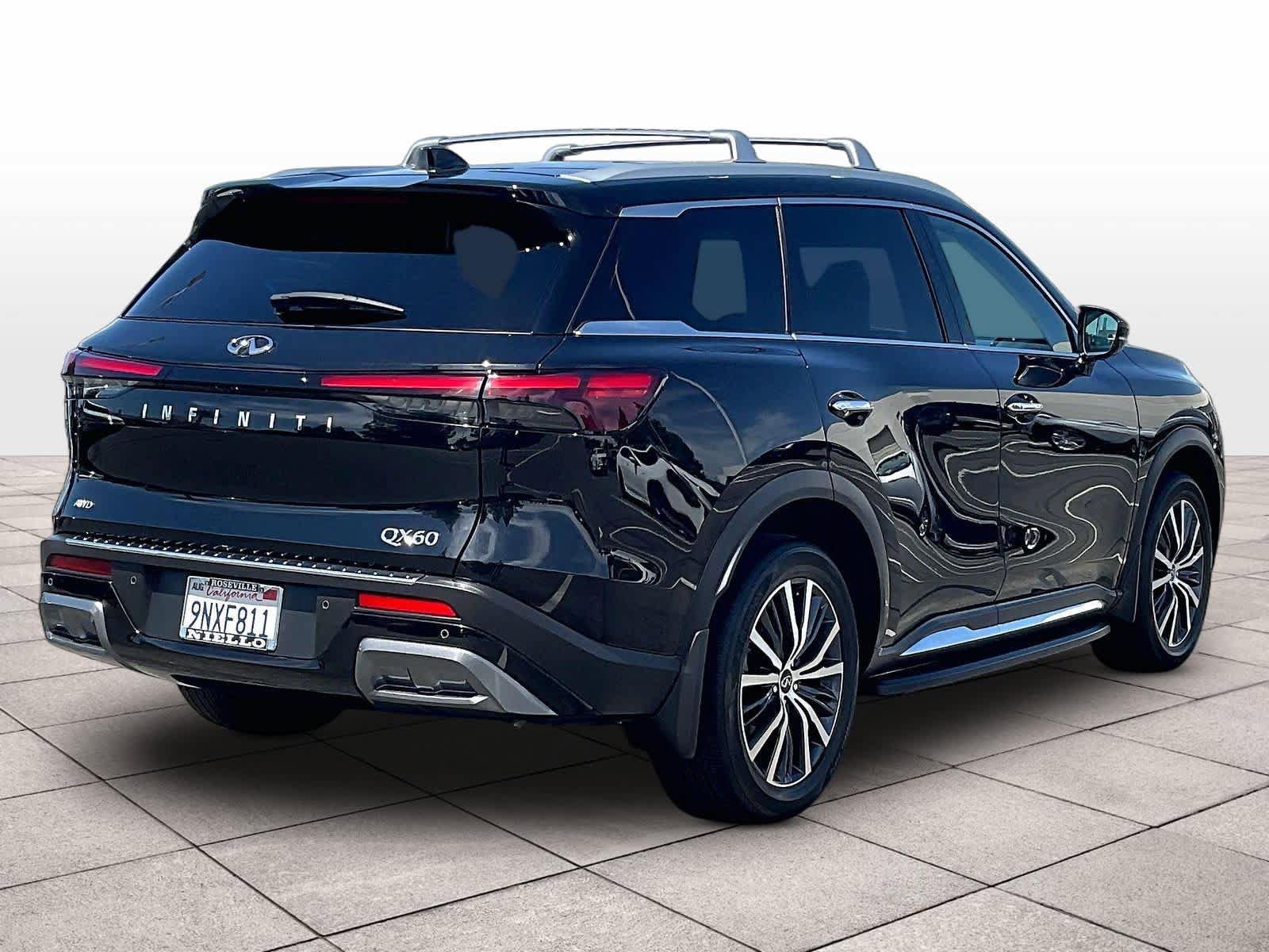 Used 2024 INFINITI QX60 Sensory w/ Vision Package AWD/4WD image 14