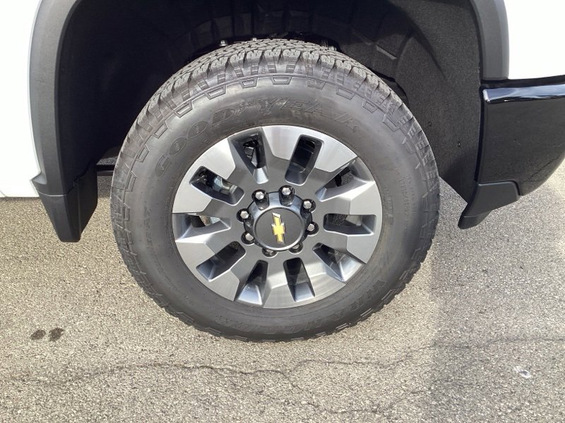 New 2026 Chevrolet Silverado 2500 Custom w/ Custom Convenience Package image 9